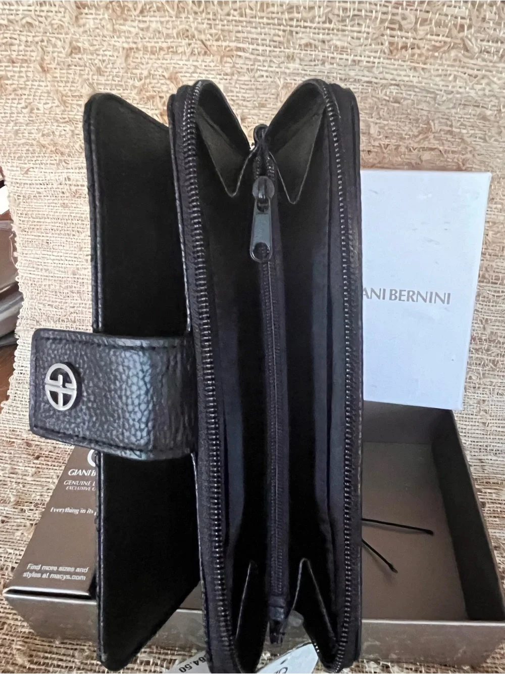 NWT Giani Bernini Black Quilted Leather Zip-Around Wallet with Turnlock